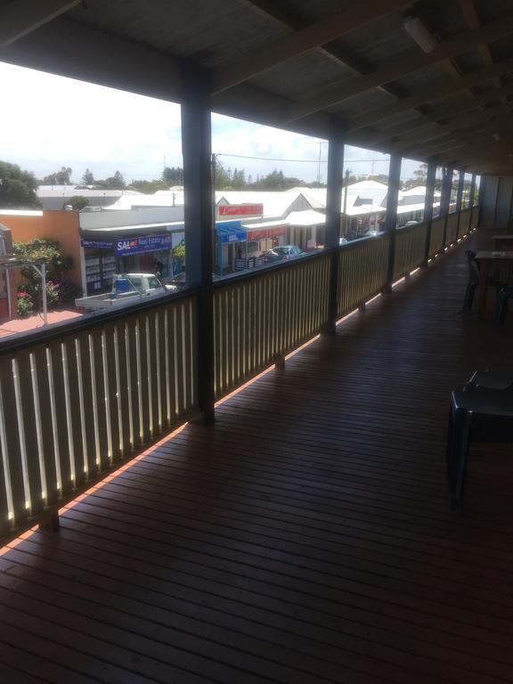 Crown Inn Hotel Kingston Se ภายนอก รูปภาพ