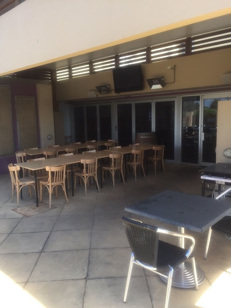 Crown Inn Hotel Kingston Se ภายนอก รูปภาพ